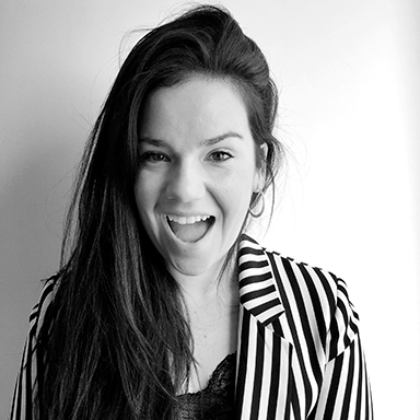 Paula Bazo - Community Manager