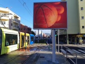publicidad-en-tranvía