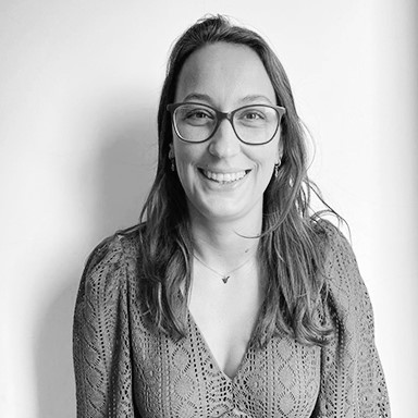 Claudia Engblom (Gestora de Proyectos)