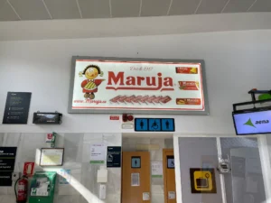 Luminoso Aeropuerto de Ceuta